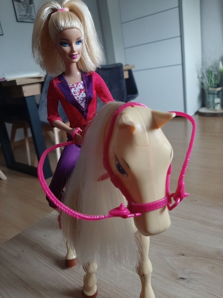 Barbie I koń interaktywny od MATTEL