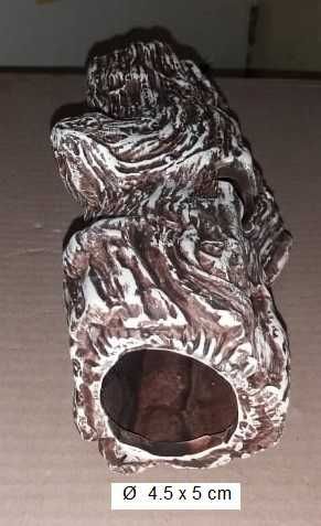 Korzeń / kryjówka  do akwarium