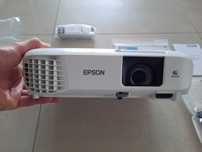 Projektor EPSON EB-FH06 (NOWY - nigdy nie używany)