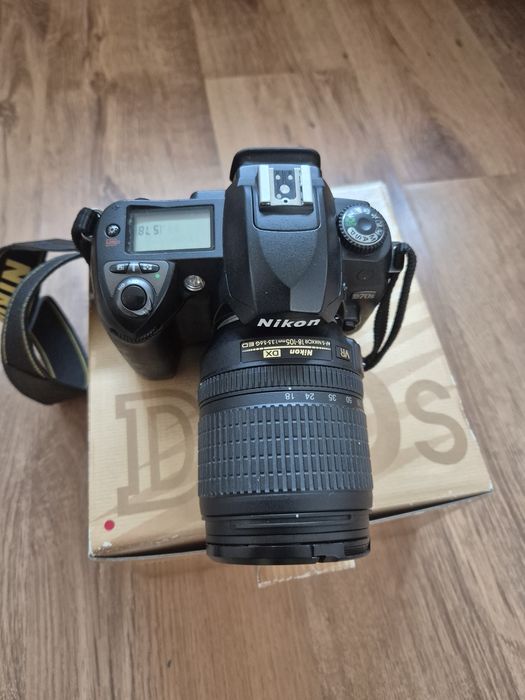 Nikon D70s obiektyw DX Nikkor 18-105 mm