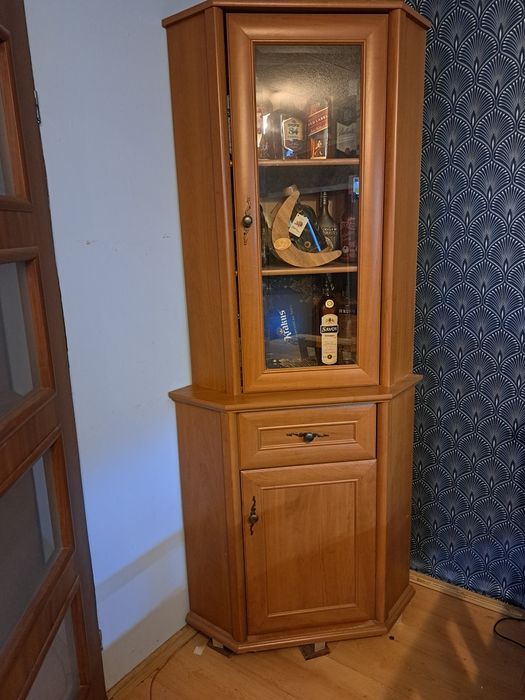 Duża komoda , witryna  narożna