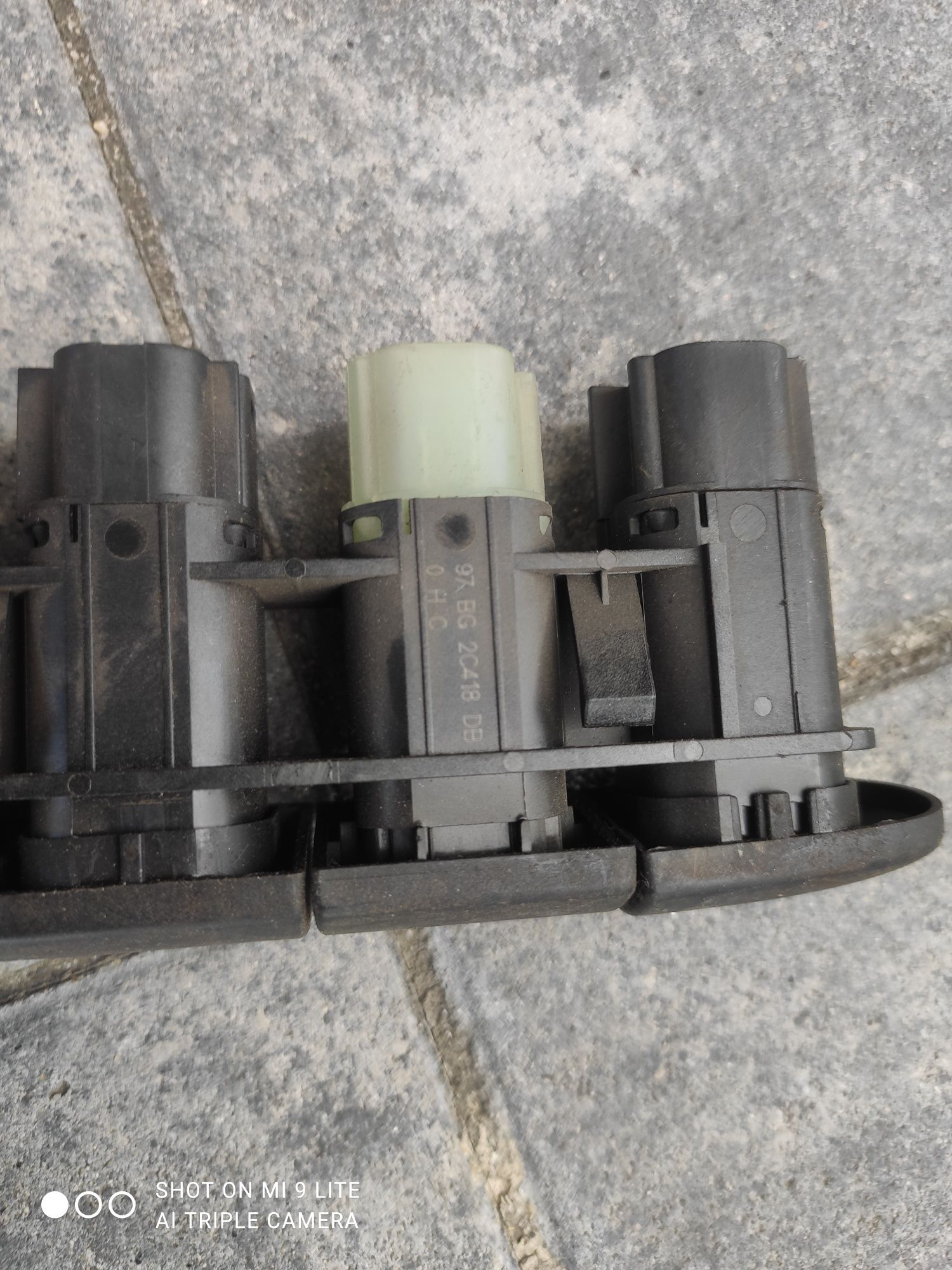 Przycisk przełącznik podgrzewania foteli Ford Mondeo MK2