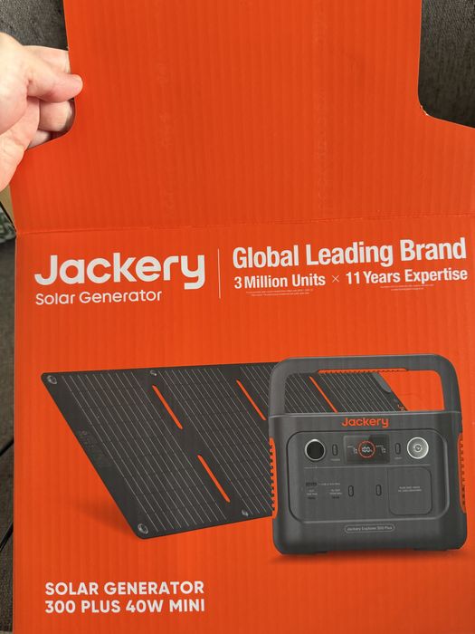 Комплект Jackery Explorer 300PLS плюс сонячна панель 40 Вт