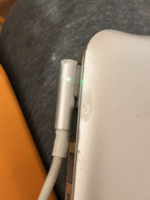 Зарядка magsafe 1 60w для MacBook  pro 2008-2011