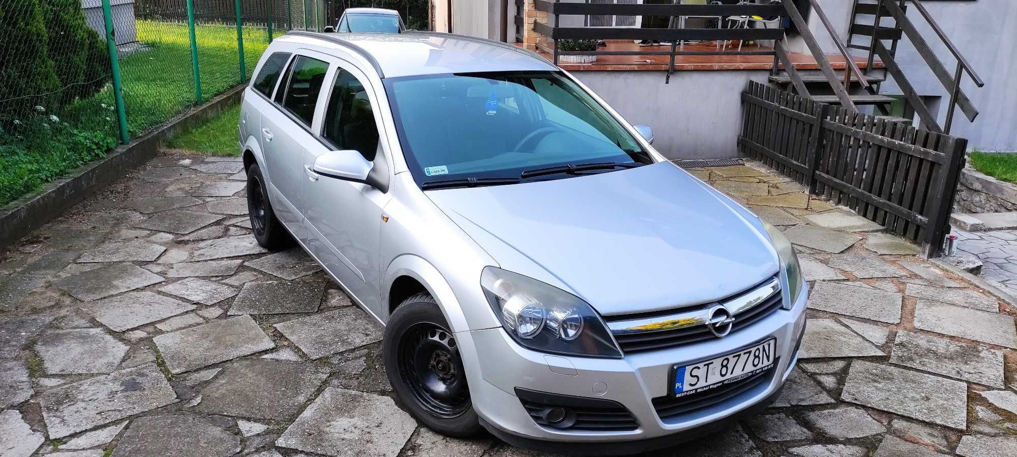 OPEL ASTRA H kombi 1.8 125KM