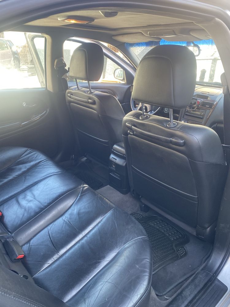 Nissan Maxima 2000