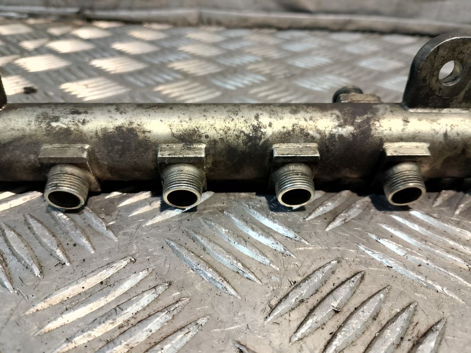 Listwa Wtryskowa Opel Vectra C 1.9 Cdti 0445214057