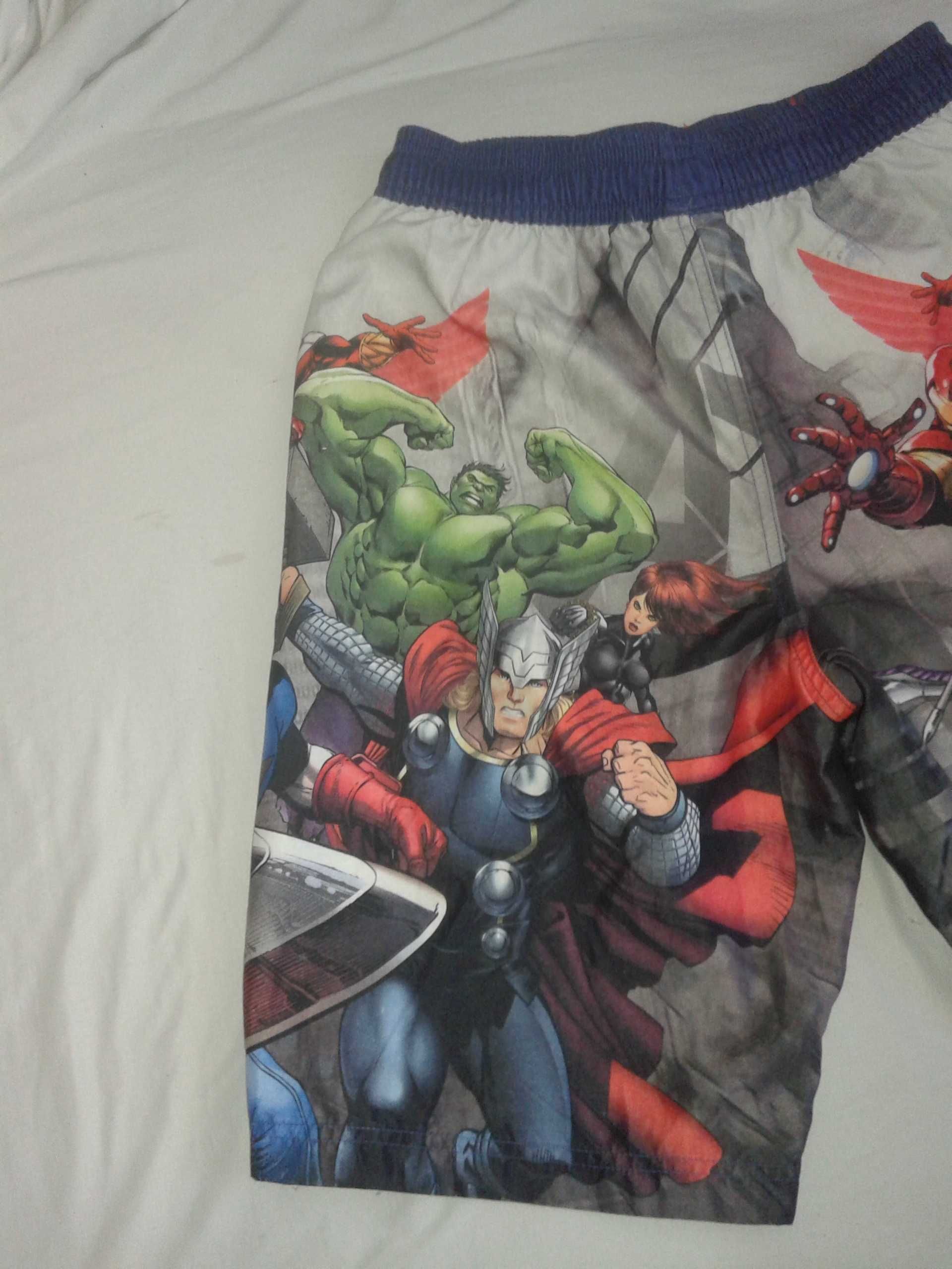 Spodenki chłopięce 152/158 Avengers