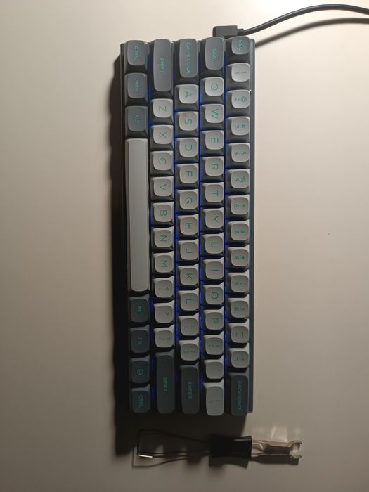 Teclado magnético (8khz)