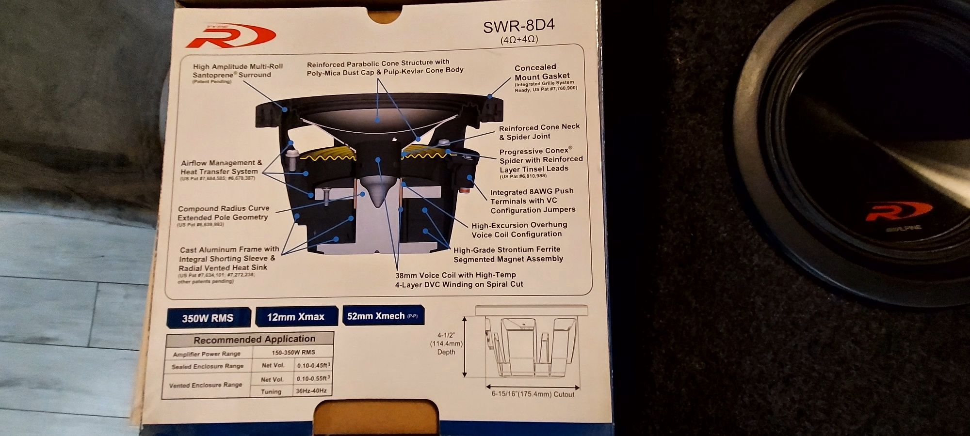 Subwoofer skrzynia do zabudowy w lewy boczek ALPINE  SWR-8D4  Golf IV