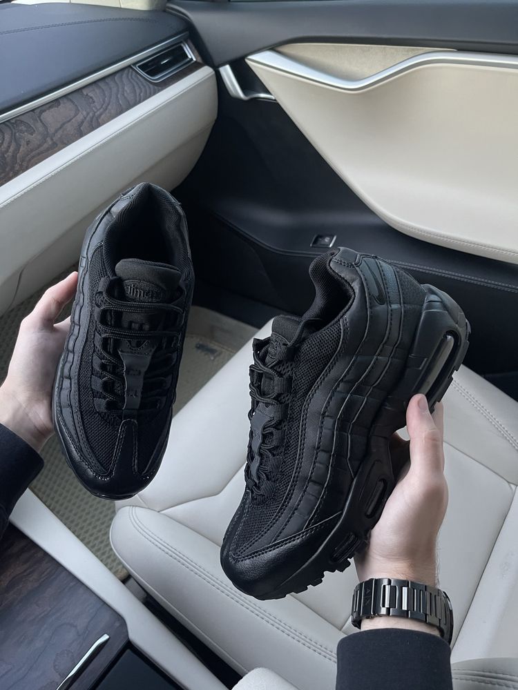 Nike Air Max 95 Black Розмір 44