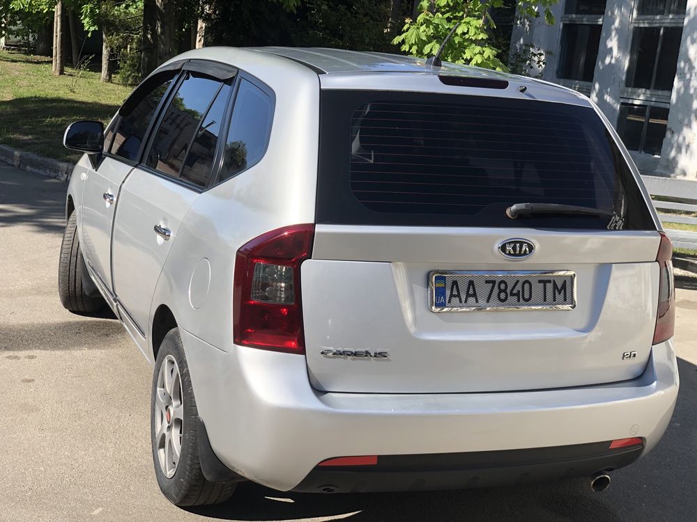 Kia Carens 2.0 газ/бенз