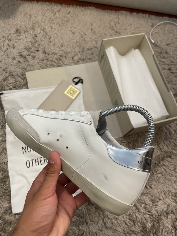 Golden goose superstar
