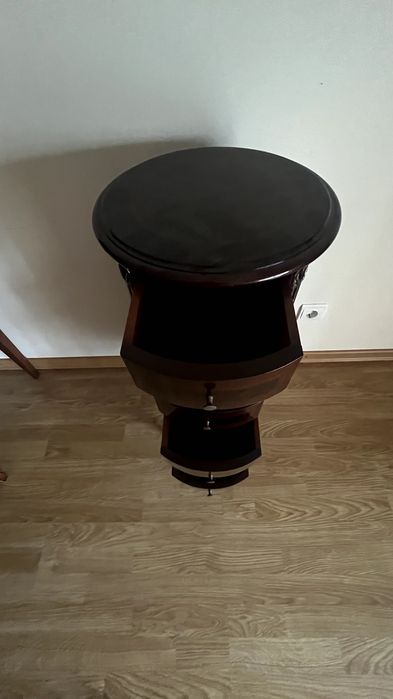 Móvel decorativo Coluna Gavetas