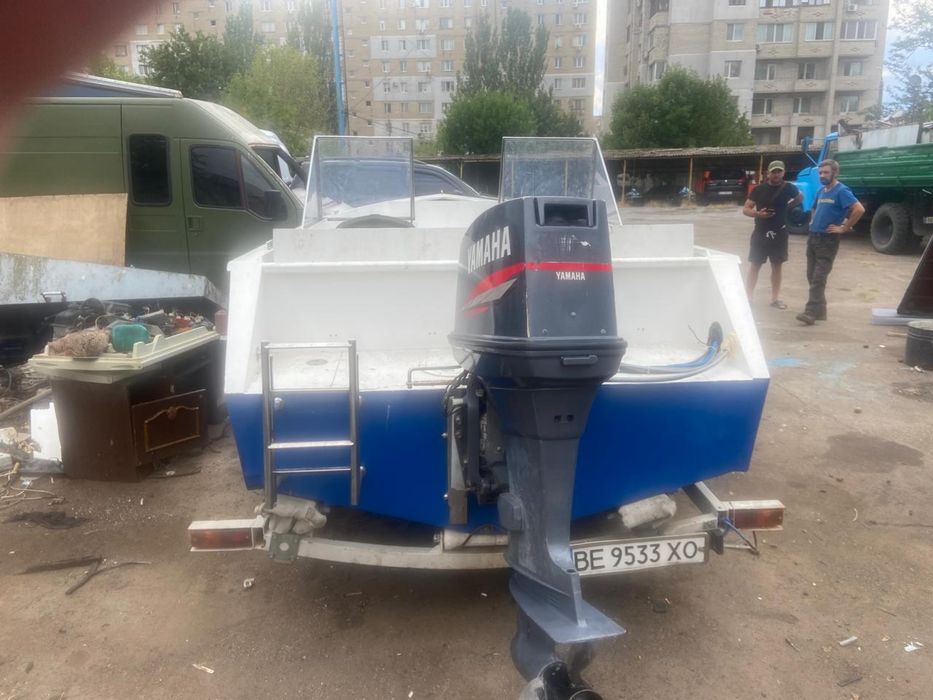 Продаю Катер Темп удлиненный 5.3×2 (с лафетом 2400)