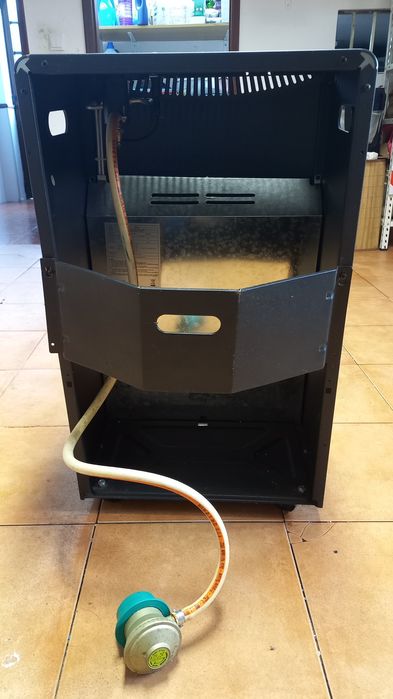 Aquecedor a gás marca Delba