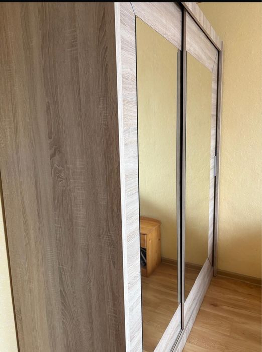Duza szafa przesuwna z lustrem Okazja , Tanio