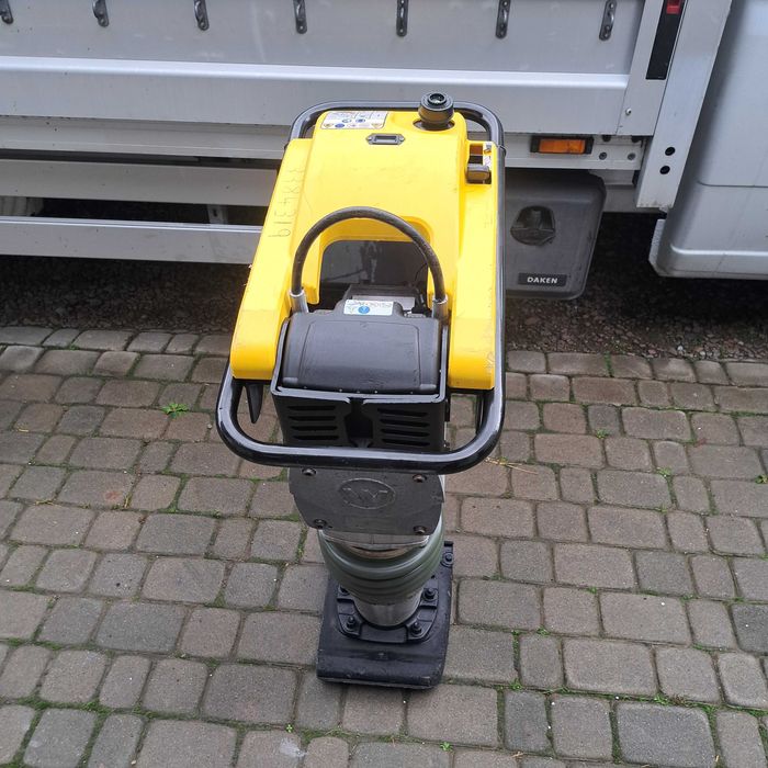 Zagęszczarka gruntu wackek neuson Skoczek