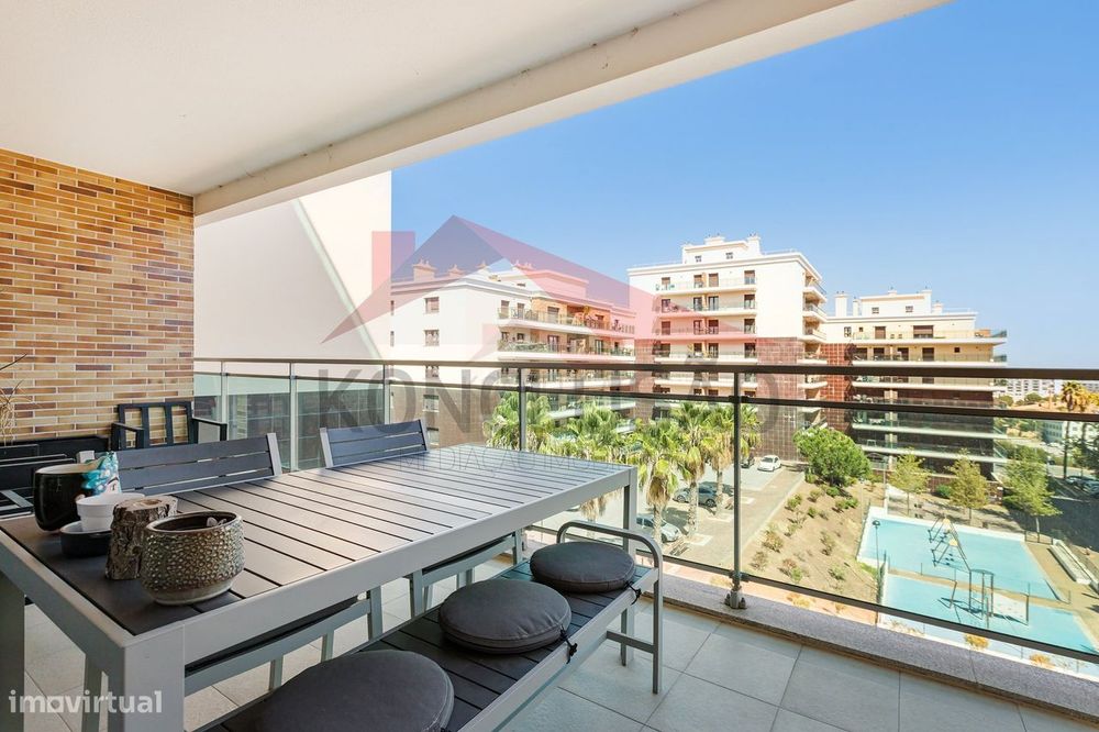 Terraços da Ponte - T3 em ótimo estado com garagem e arrecadação