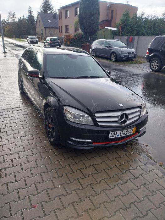 Mercedes c kllasa 12.2010r sprowadzony stylizacjia AMG