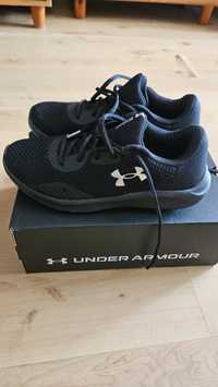 Sneakersy Under Armour,czarne.Damskie 39.