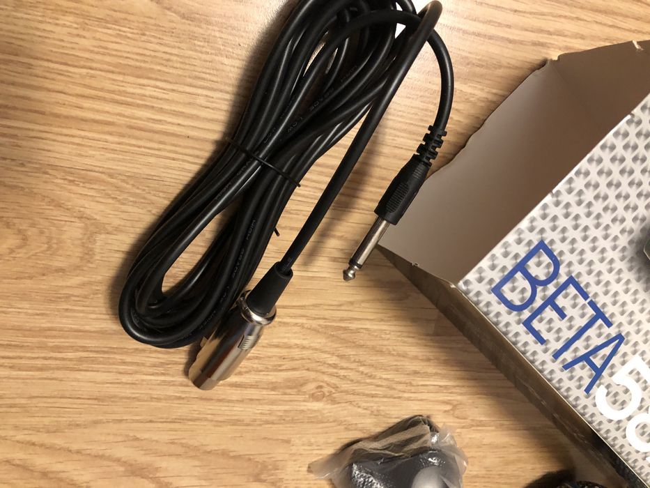 Mikrofon BETA 58A / 57A