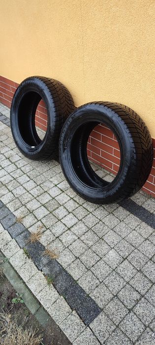 Opony zimowe  235/55/17 2 sztuki