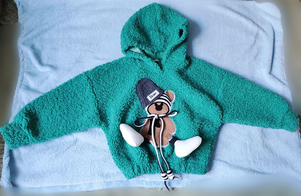 Плюшева кофта з ведмедиком на 5 років, бірюзова