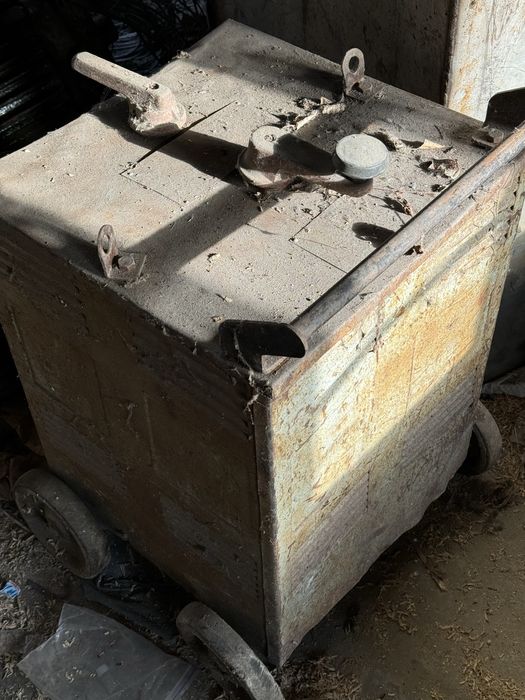 Трифазний зварювальний апарат