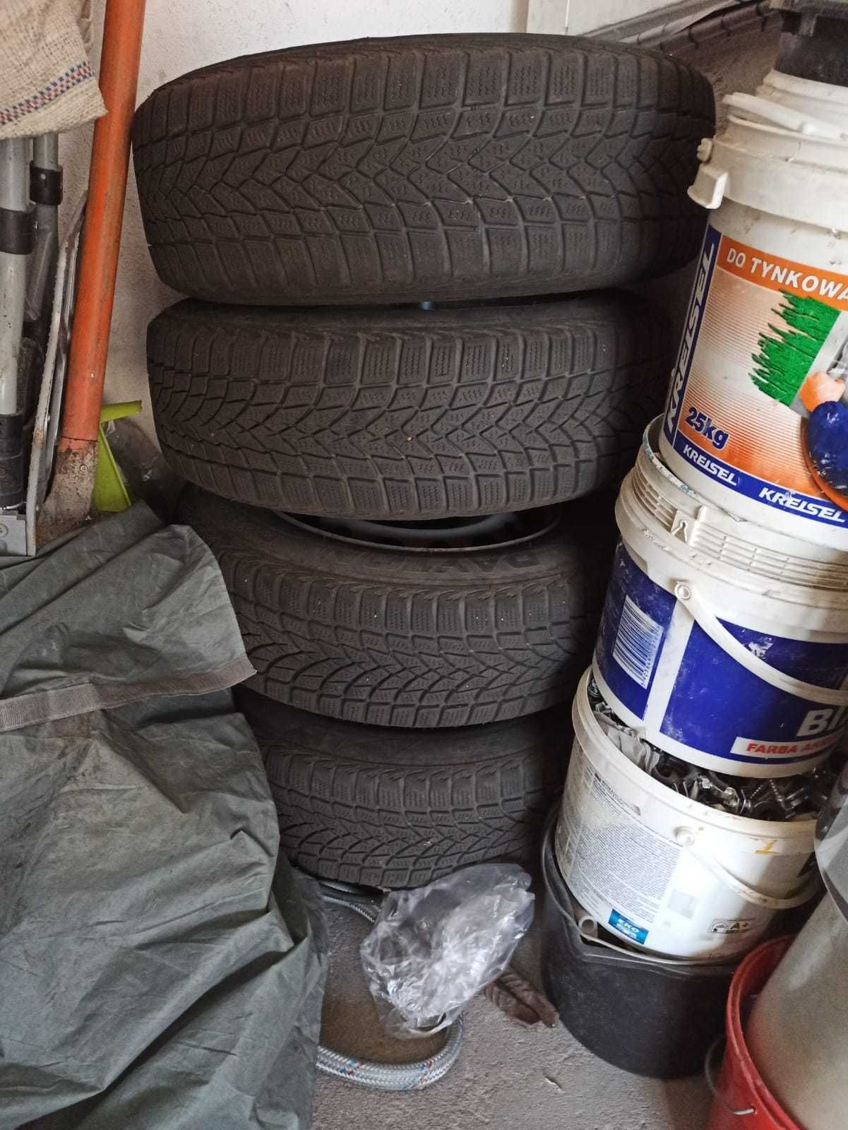 Opony zimowe z felgami 195/65 R15 91T