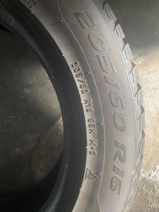Opony zimowe Pirelli 205/60 16