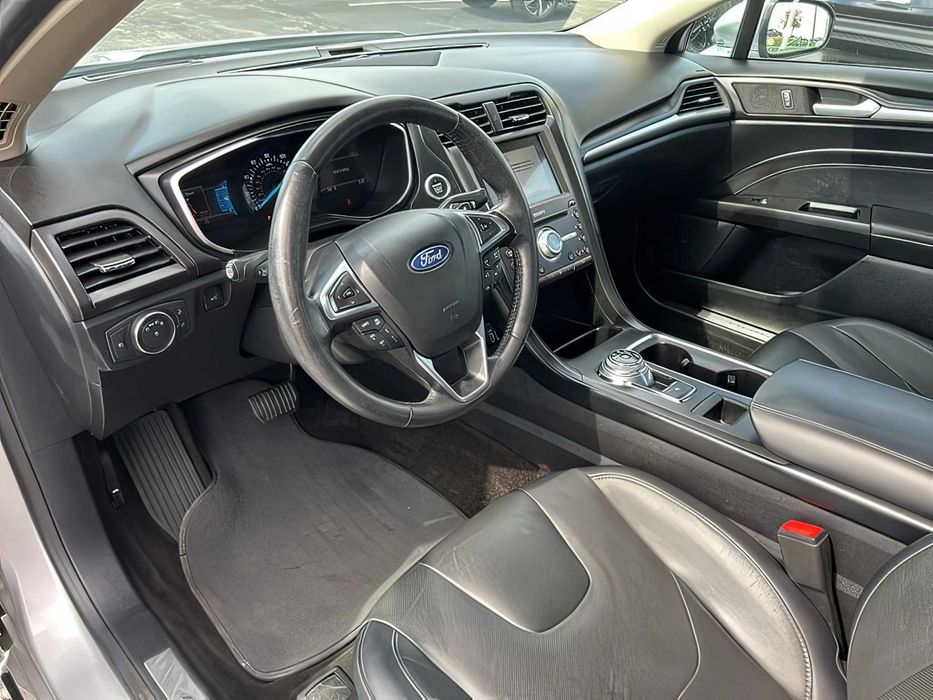 Ford Fusion      2019