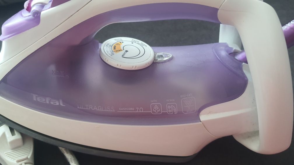 Żelazko Tefal z funkcją pary