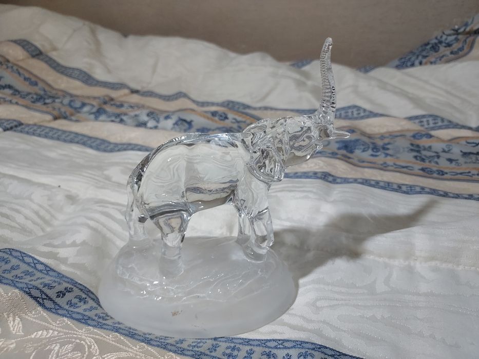 Elefante em vidro