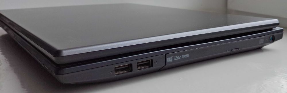 Ноутбук Acer TravelMate TM5760G-32354G50Mnsk (NX.V6KEU.001)