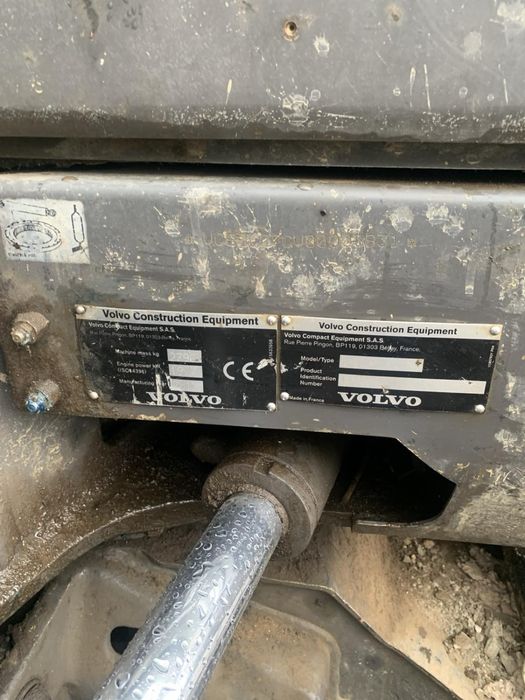 міні-екскаватор Volvo EC27C