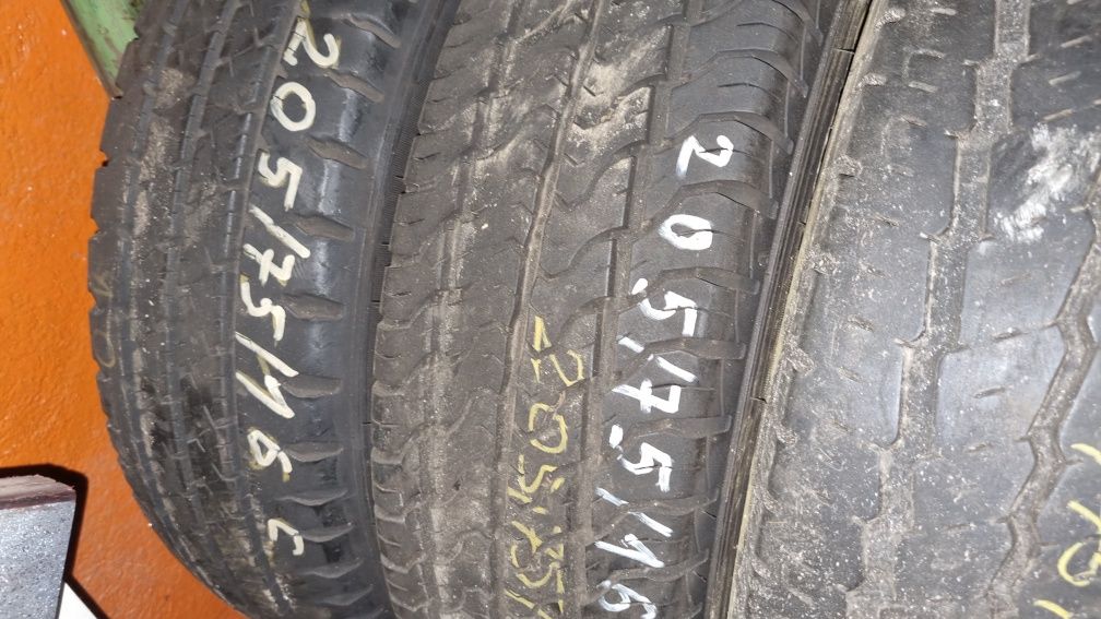 Dunlop  205/75/16C 1szt