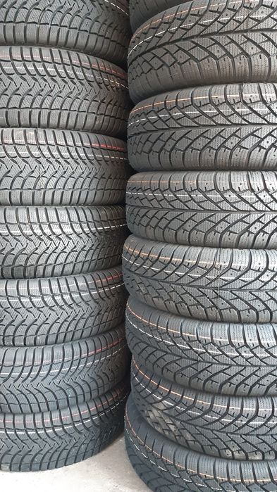 Opony Zimowe 195×65×15.Cena 170 zł.205×55×16×.Cena 175 zł.ZAPRASZAM.