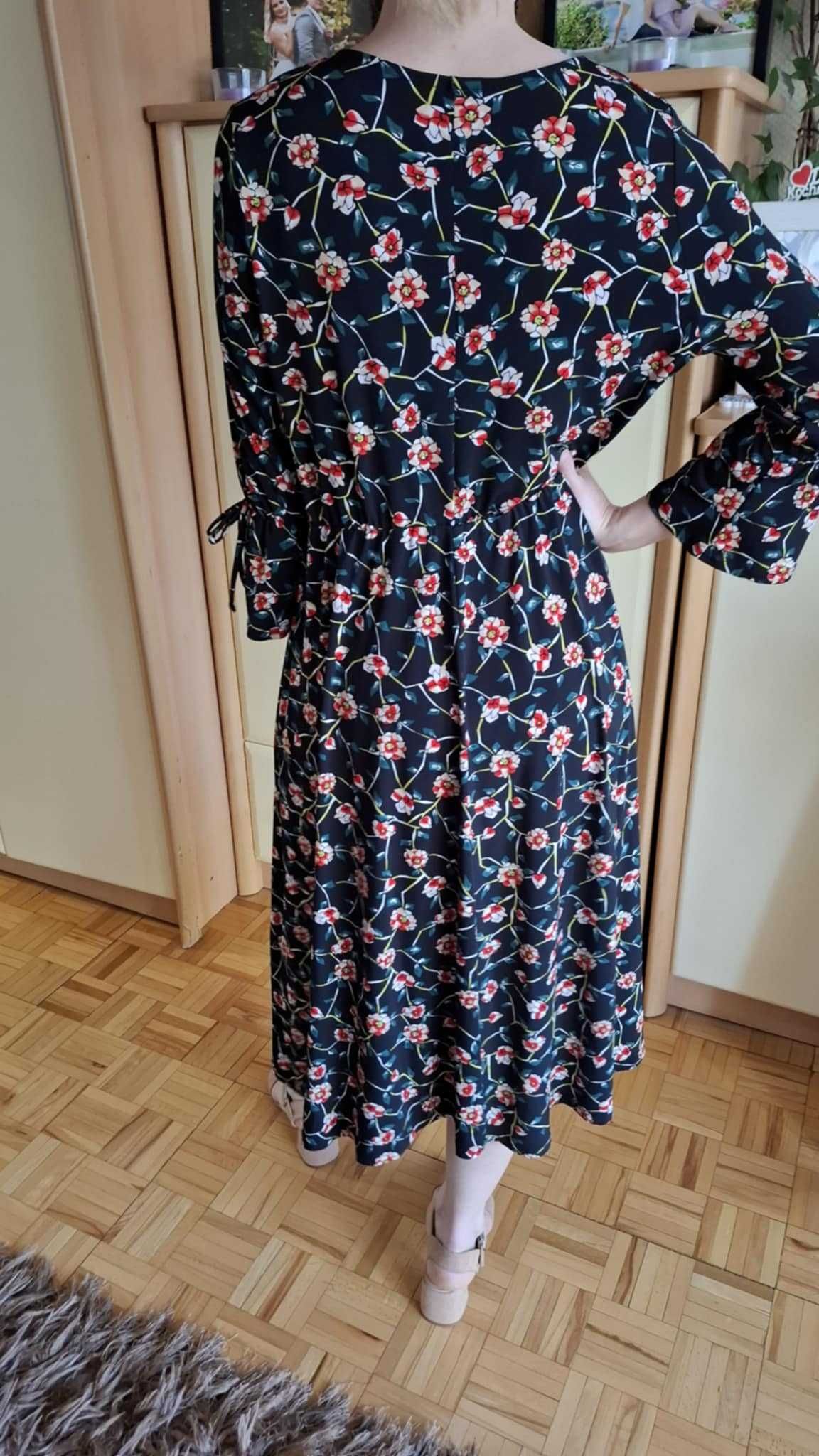 Sukienka z rękawem V by Very roz.36-44