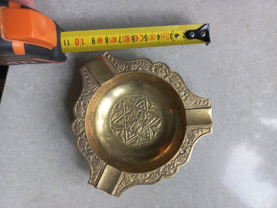 Popielniczka z mosiądzu PRL