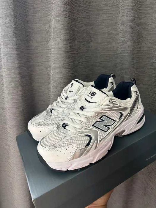 New_Balance_530_White_Silver_Navy R.42.5