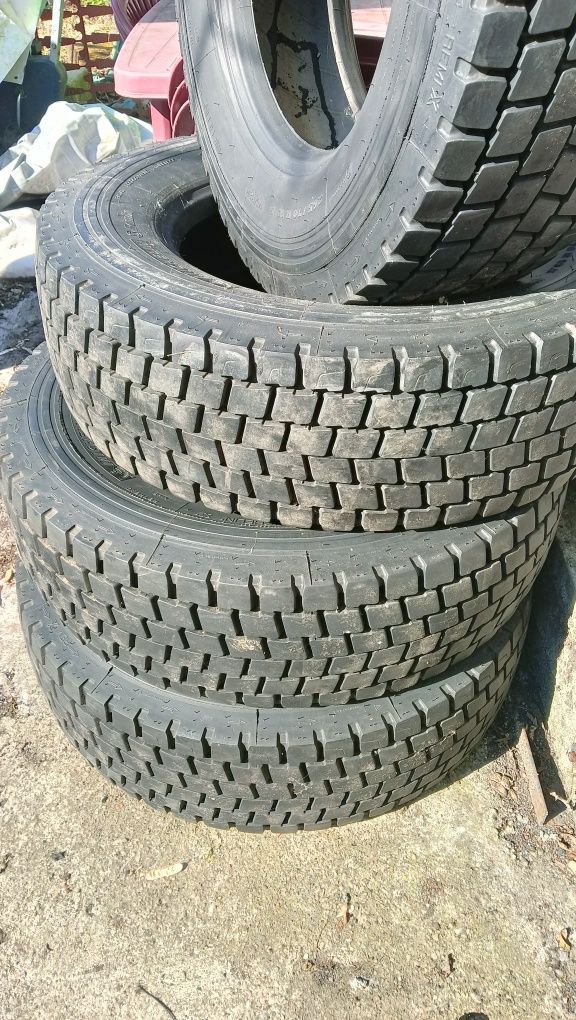 Opony tir 265/70r.19.5