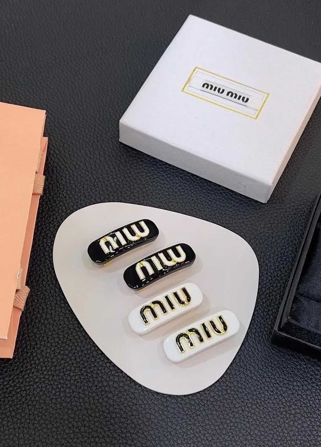 Шпильки Miu Miu Logo Lettering Hair Clips White