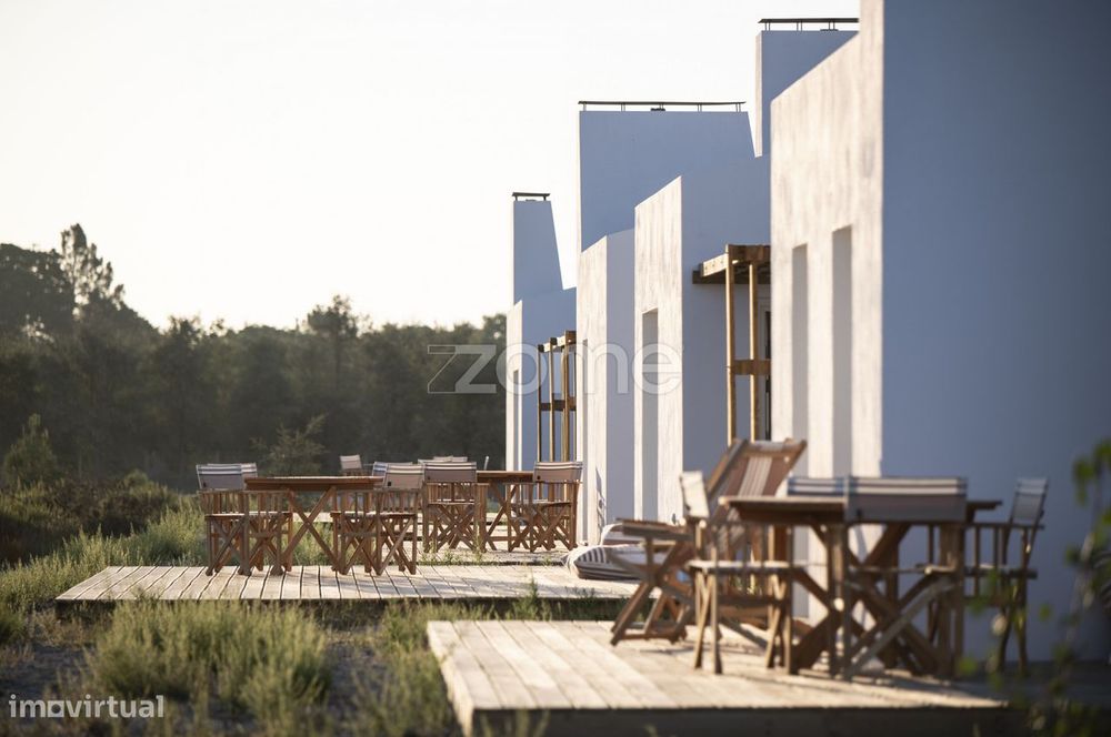 T1 - Craveiral Farmhouse