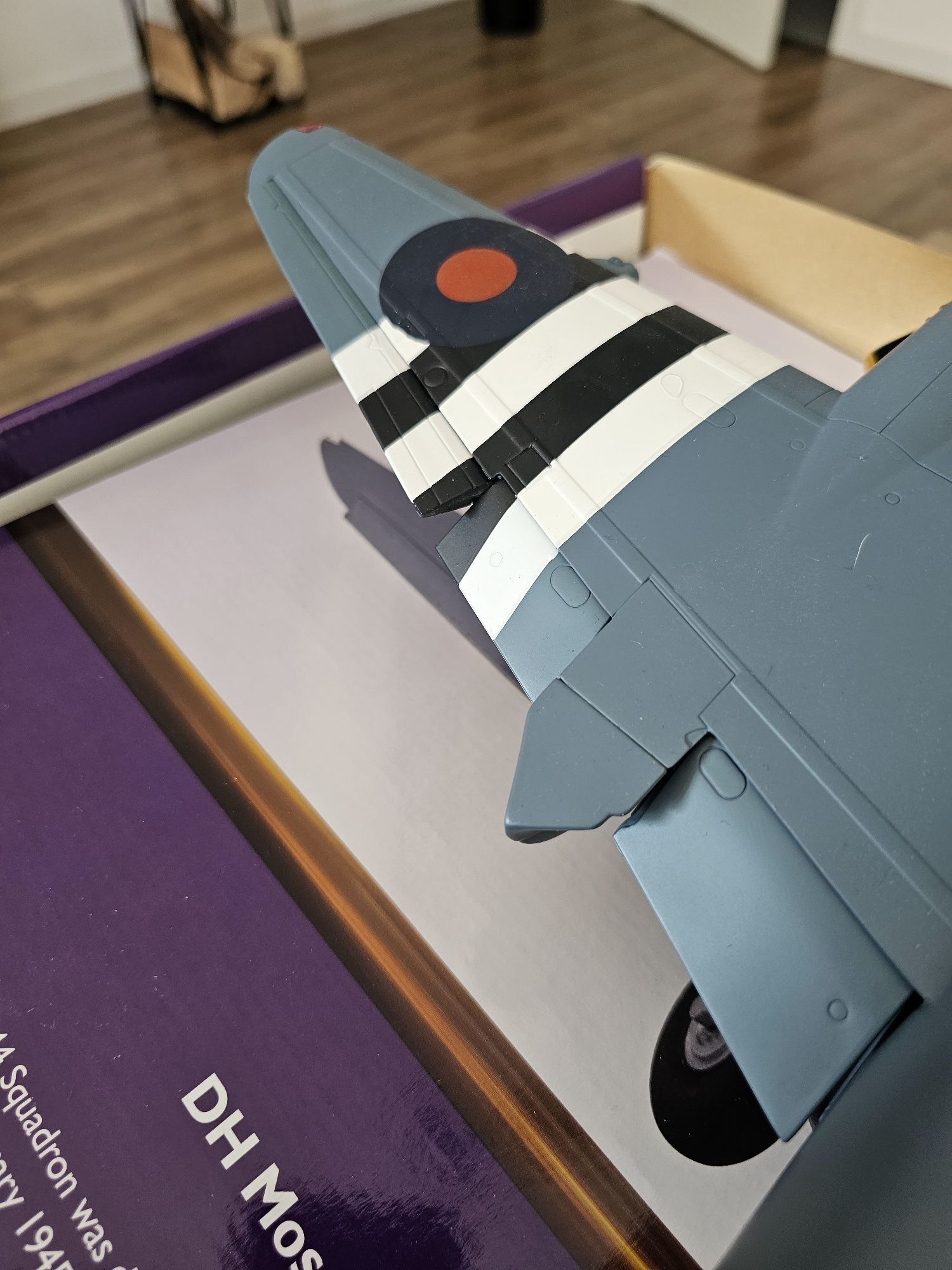 Samolot Dh Mosquito Corgi 1:32