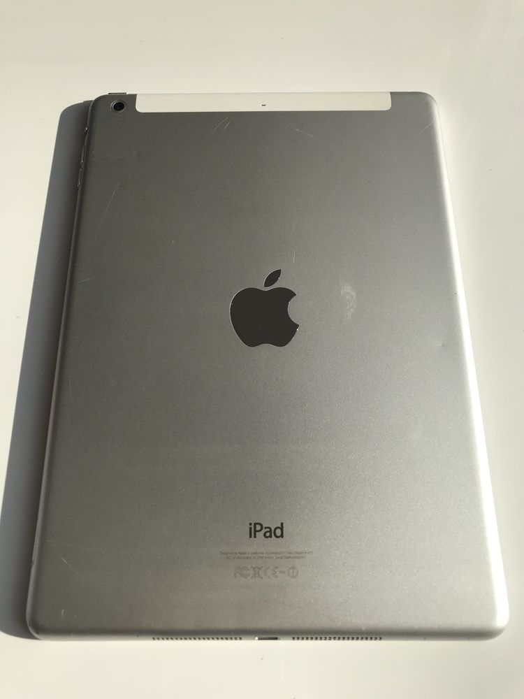 IPad Air 32GB zablokowany N3