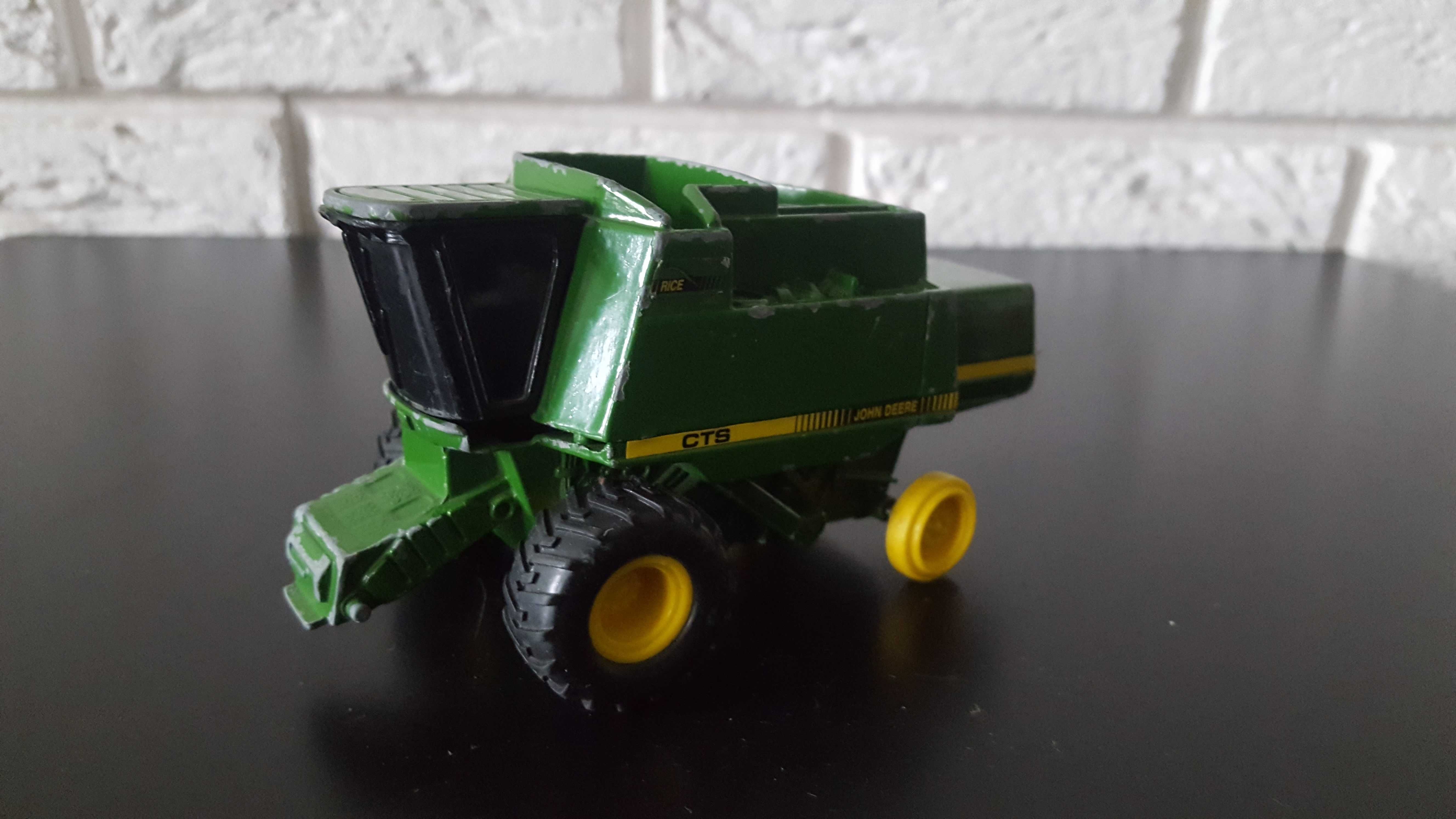 ERTL John Deere Bullet Rotor