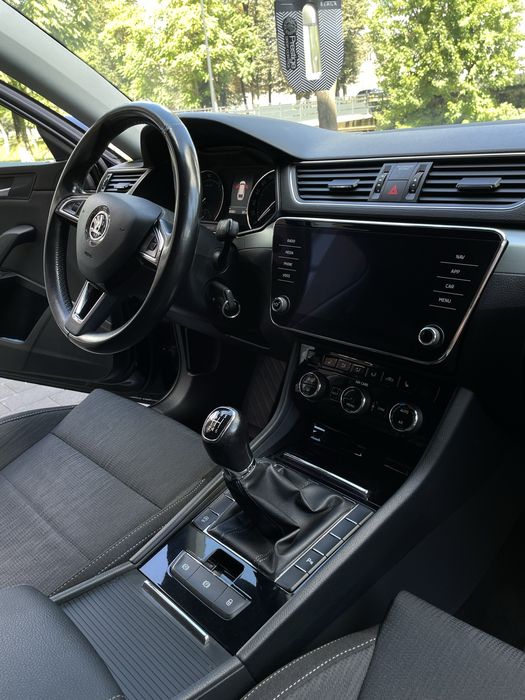 Продам Skoda Superb 2.0 TDI 2017
