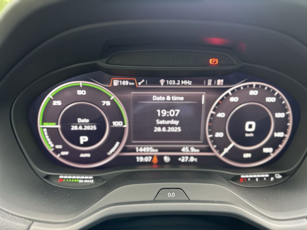 AUDI Q2 E-Tron Elektro
