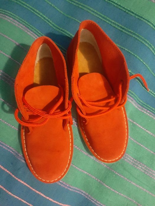 Дезерти (черевики) з натуральної замші. Іспанія. Оригінал